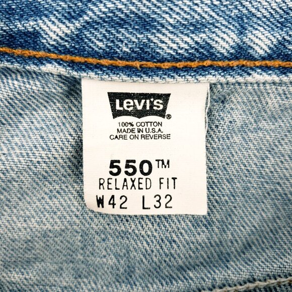 Vtg Levi's 550 USA Relaxed Fit Tapered Leg Light Wash Men 42x32 (40x32) Jeans - Picture 2 of 11
